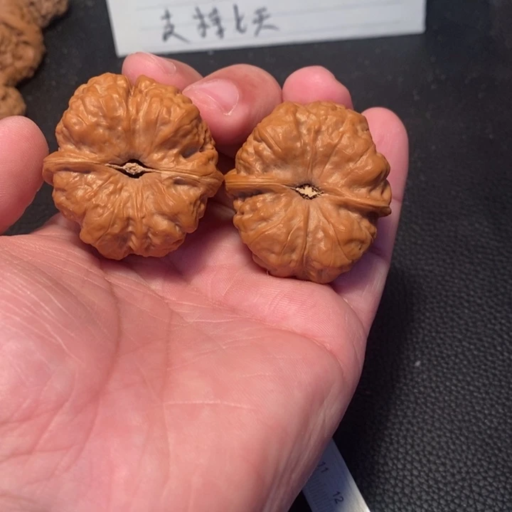 文玩核桃吊坠梁**?000000180