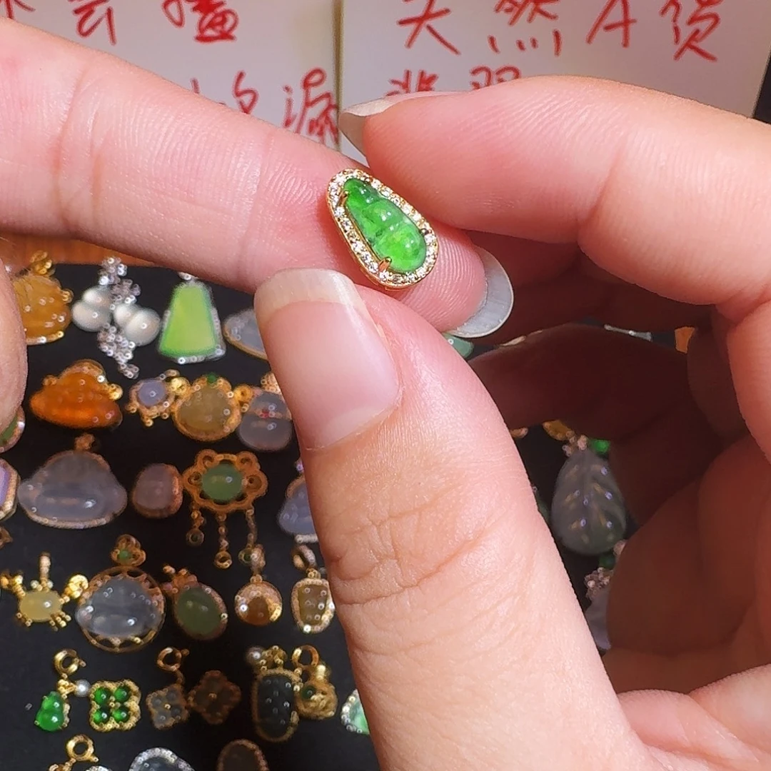 翡翠银S925镶嵌颈饰