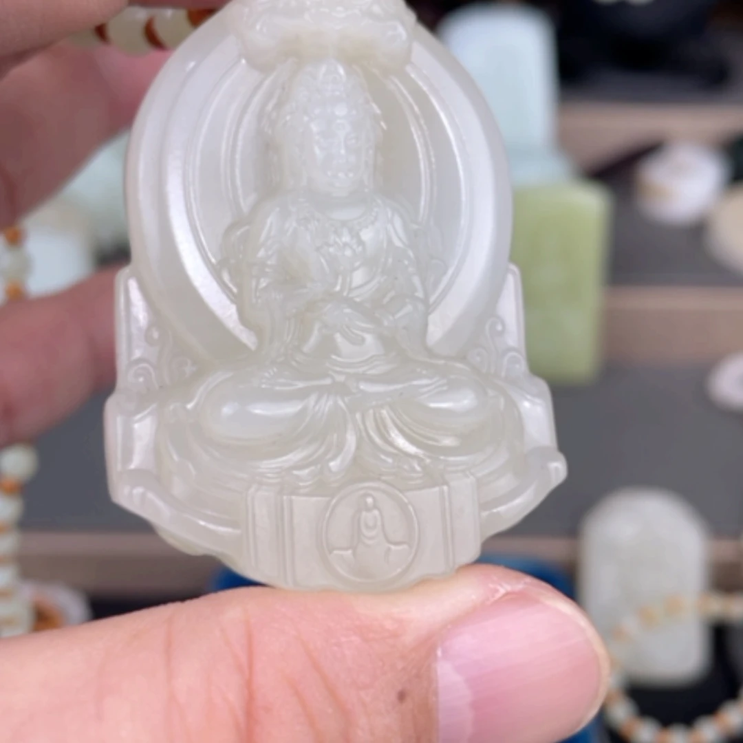 【闪购商品】颈饰未镶嵌和田玉