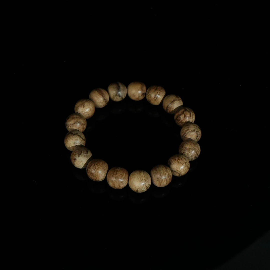 A8073 加里曼丹虎斑纹沉香手串 1.22cm  8.24g