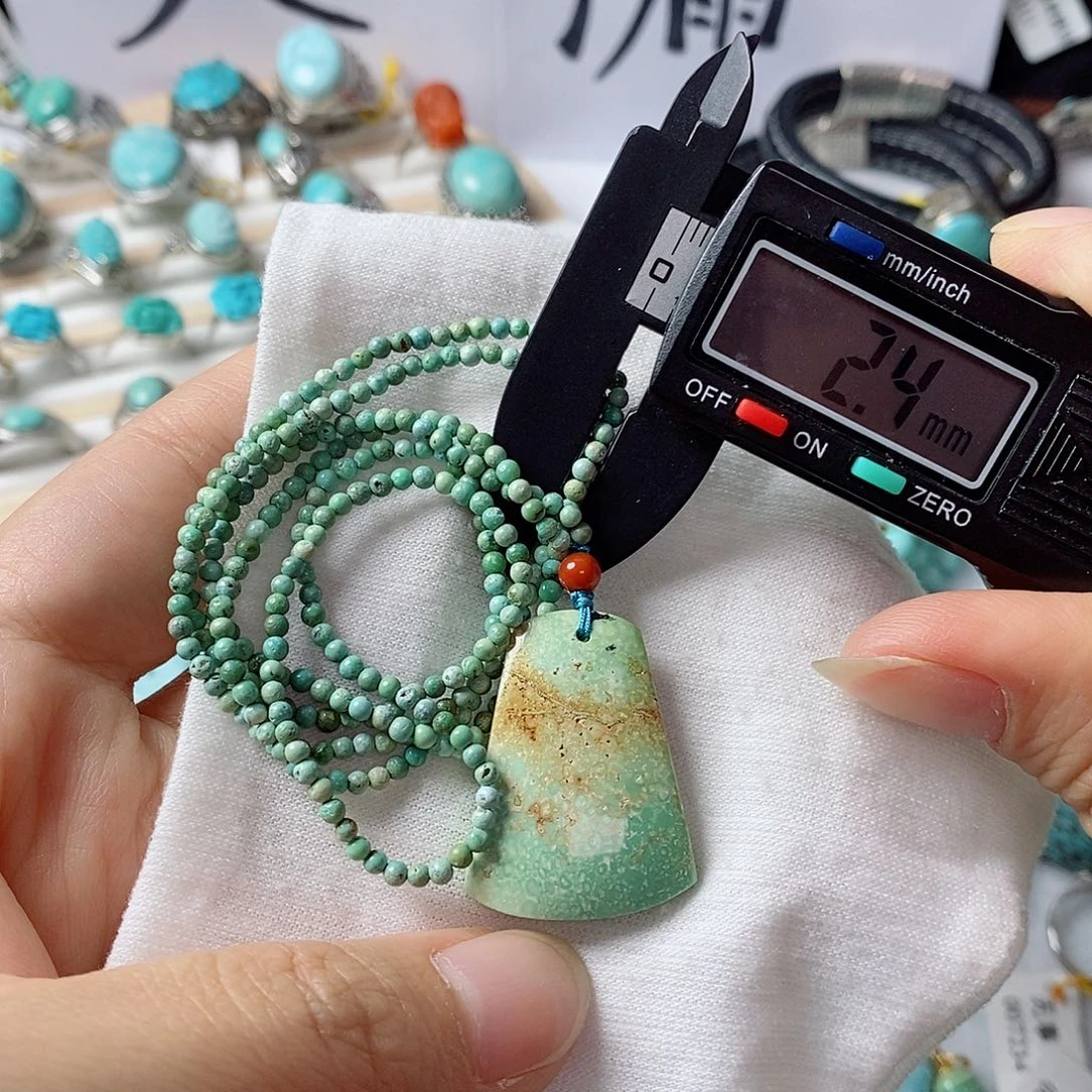 未镶嵌绿松石珠宝奇石