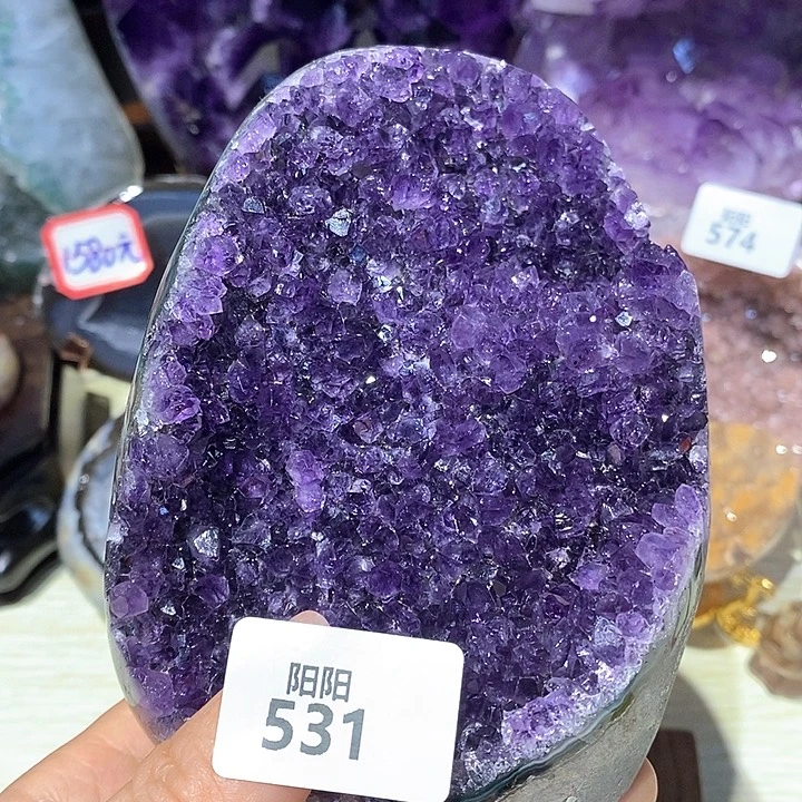 紫晶未镶嵌大型摆件（非配饰）
