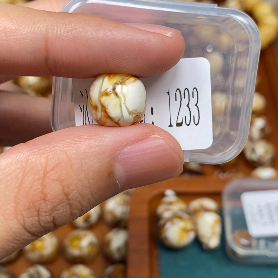 猴头核桃把件沁色圆珠老型1233