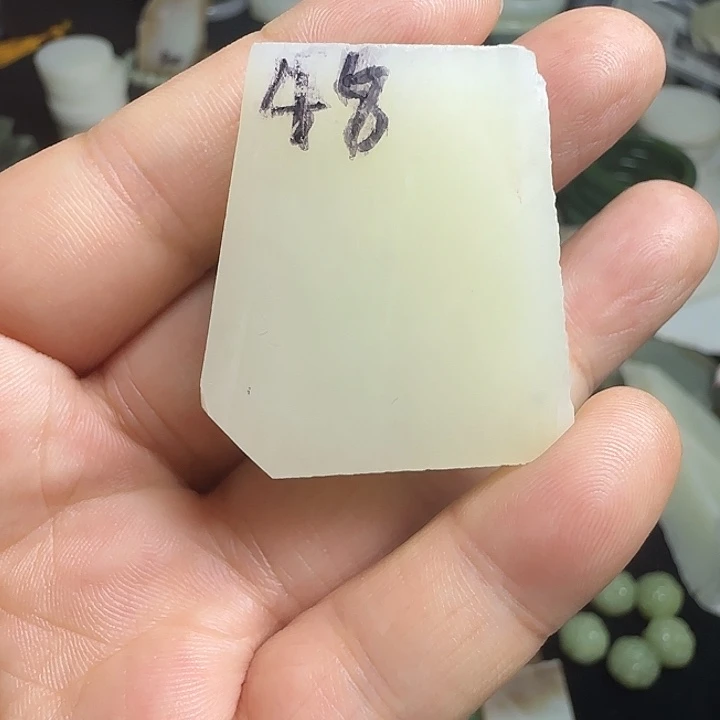 天***运和田玉（糖玉）未镶嵌珠宝半成品