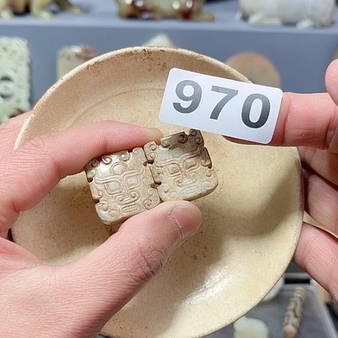 摆件瓷器制作过程是根据不同种类材料