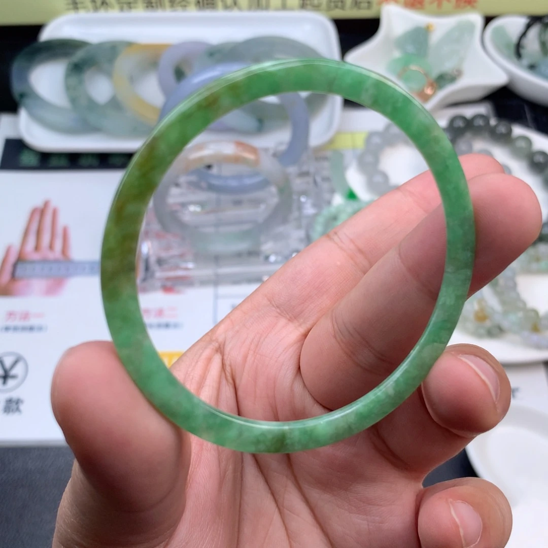 【闪购商品】未镶嵌定制翡翠54.55圈