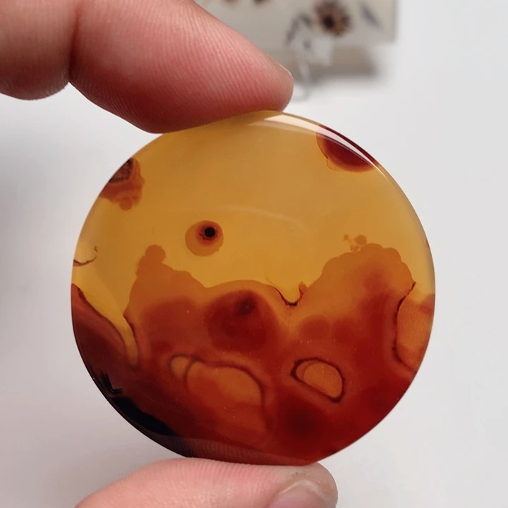 玛瑙/玉髓颈饰未镶嵌清**扇