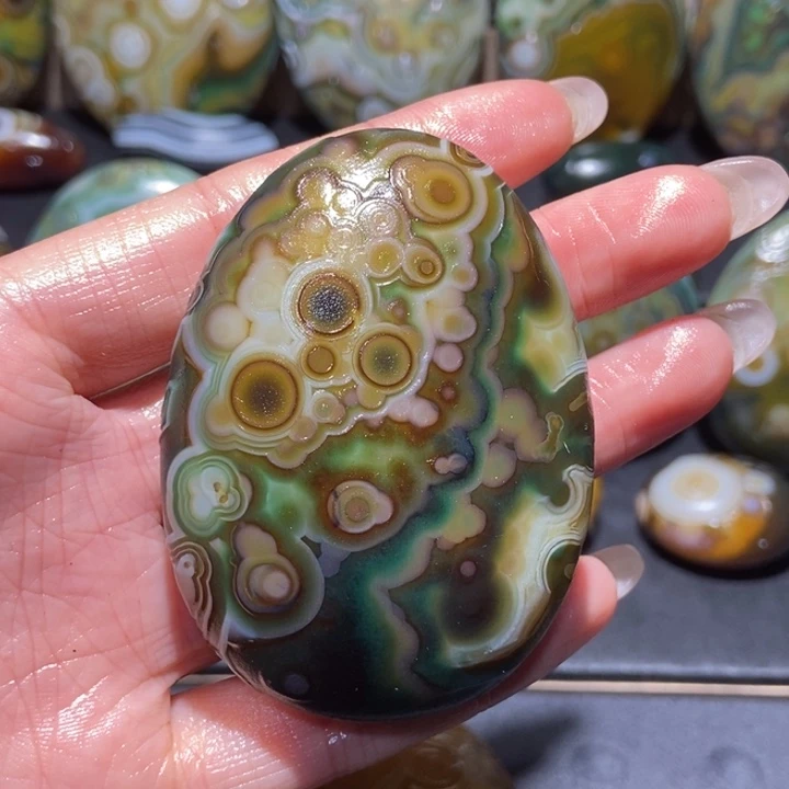 【闪购商品】未镶嵌玛瑙/玉髓珠宝奇石n n
