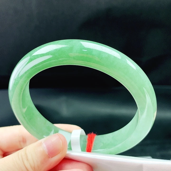 未镶嵌手镯翡翠58圈