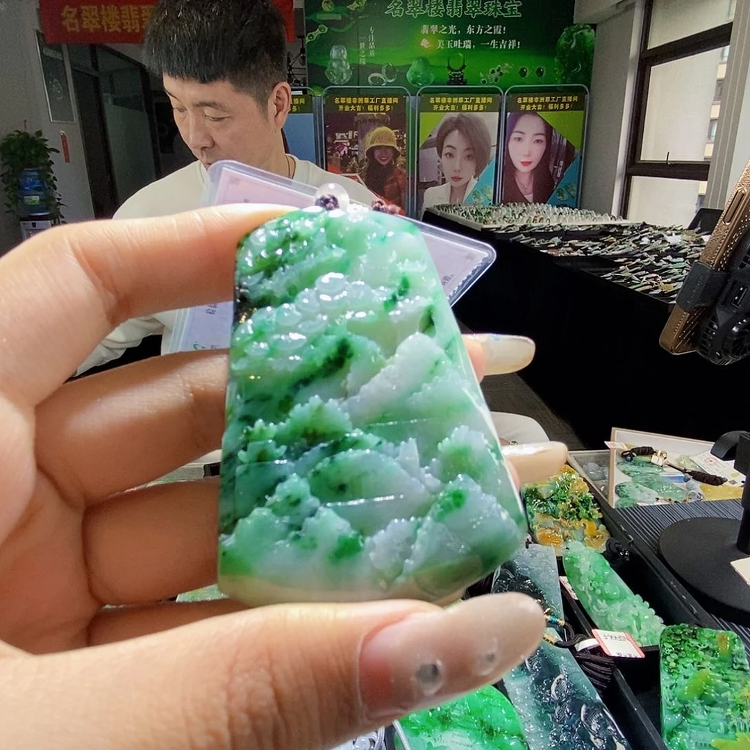 颈饰未镶嵌翡翠翡翠
