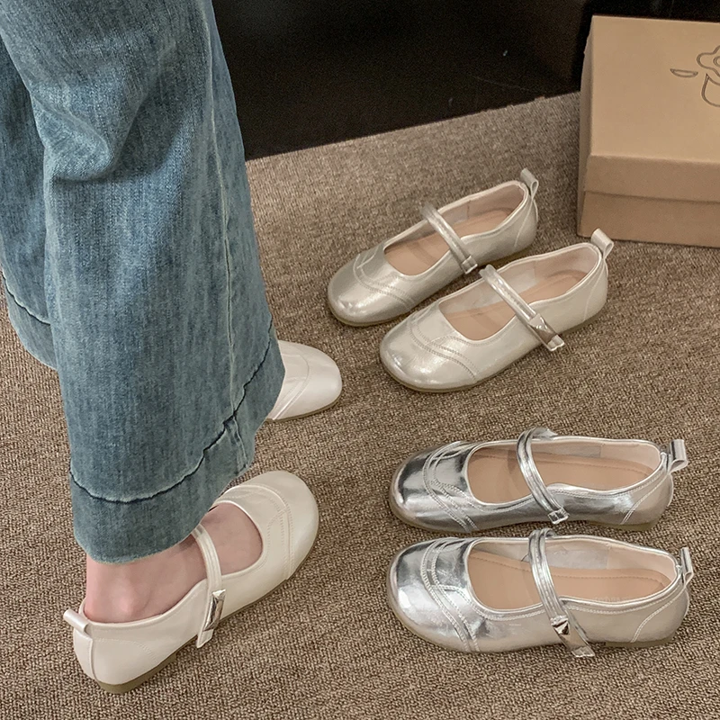 贾不假玛丽珍鞋女2025新款夏季超火复古时尚配裙子平底韩系小皮鞋