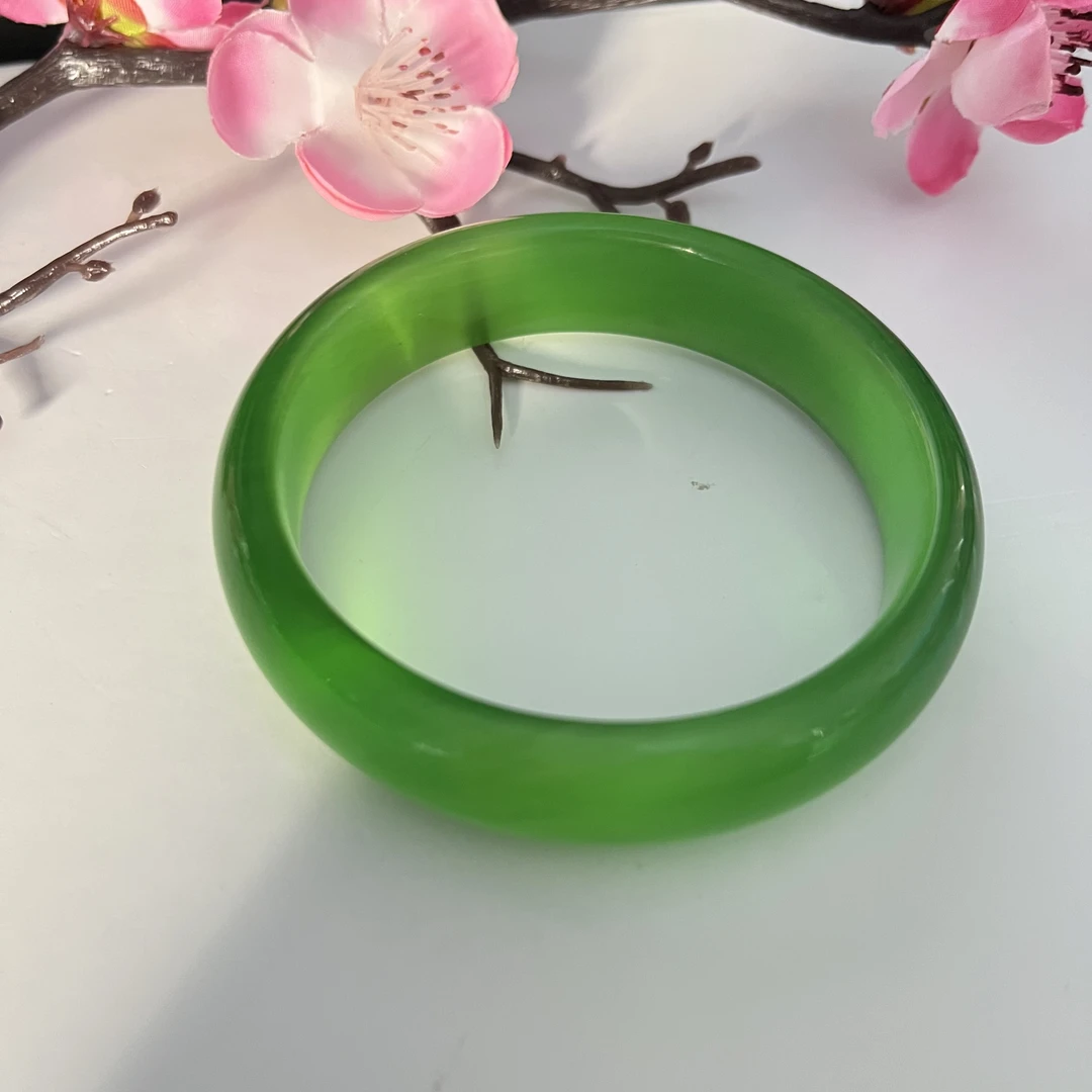 典藏品 绿手镯正圈猫眼款手镯