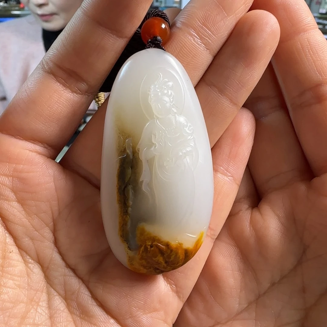 颈饰未镶嵌和田玉