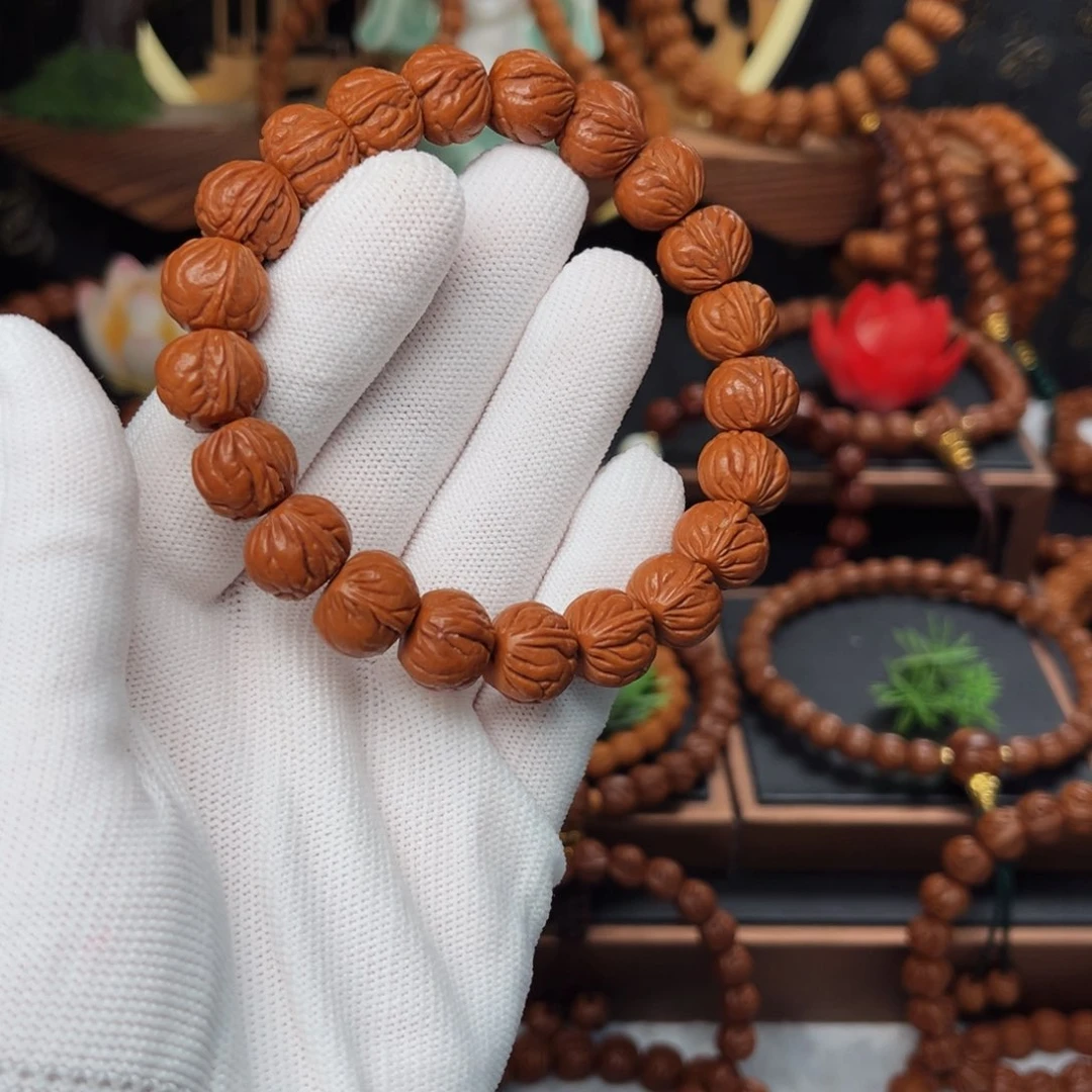 吊坠桃核13玉龙脊手串