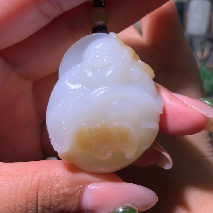 和田玉未镶嵌颈饰