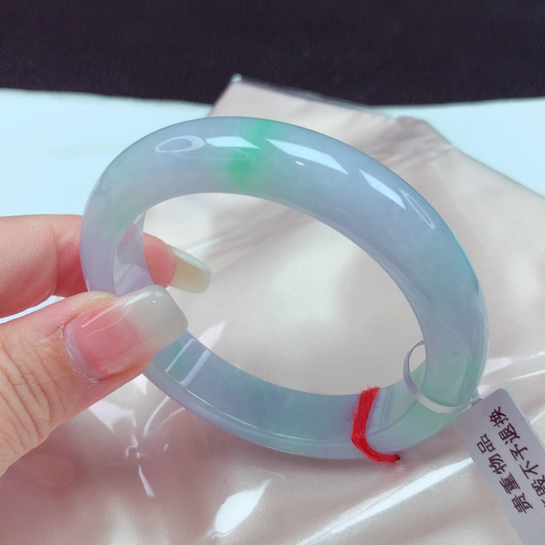 未镶嵌手镯翡翠手镯