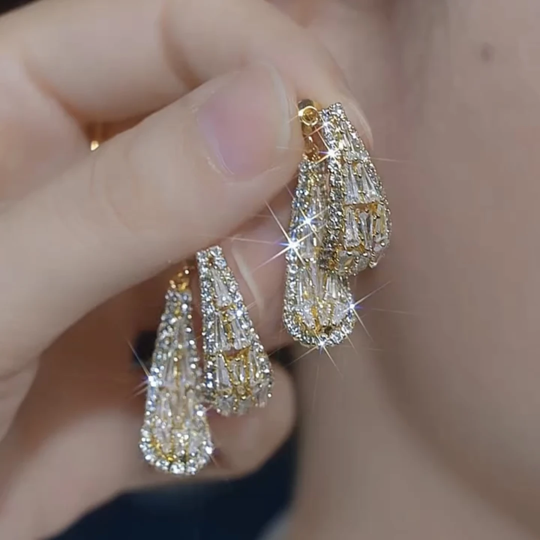 铜合金合成锆石耳饰 气质百搭流苏一款多戴耳环精致时尚轻奢