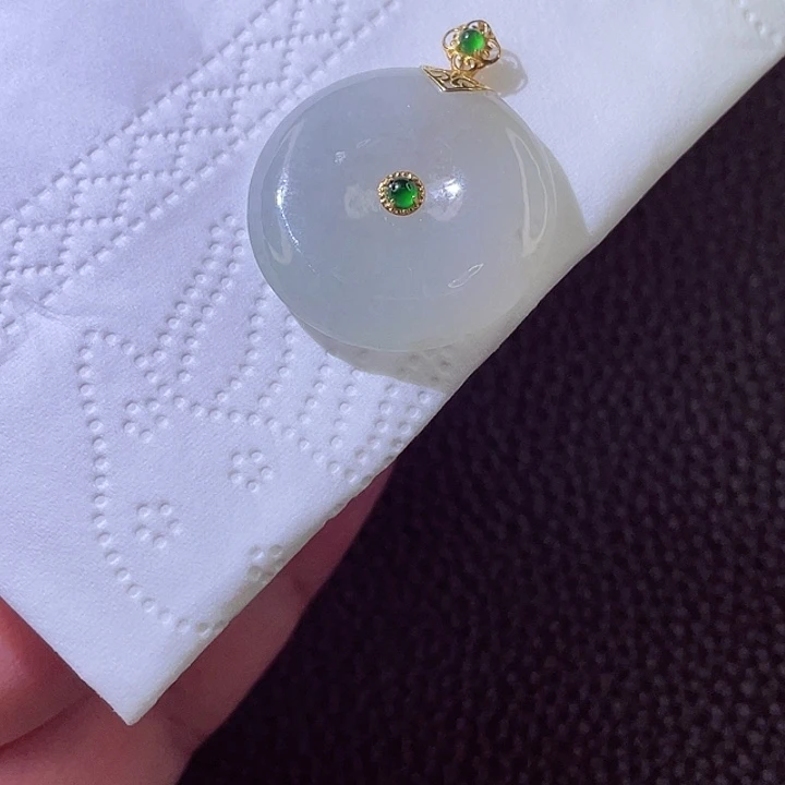 颈饰18K金镶嵌翡翠翡翠