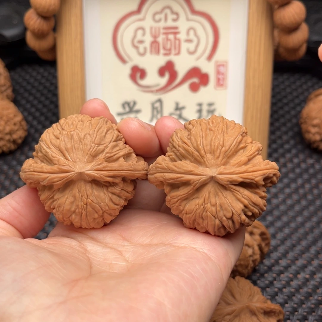 吊坠文玩核桃闷白46尺