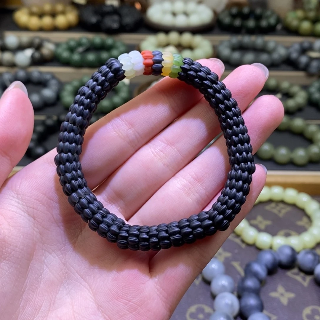 和田玉手串未镶嵌