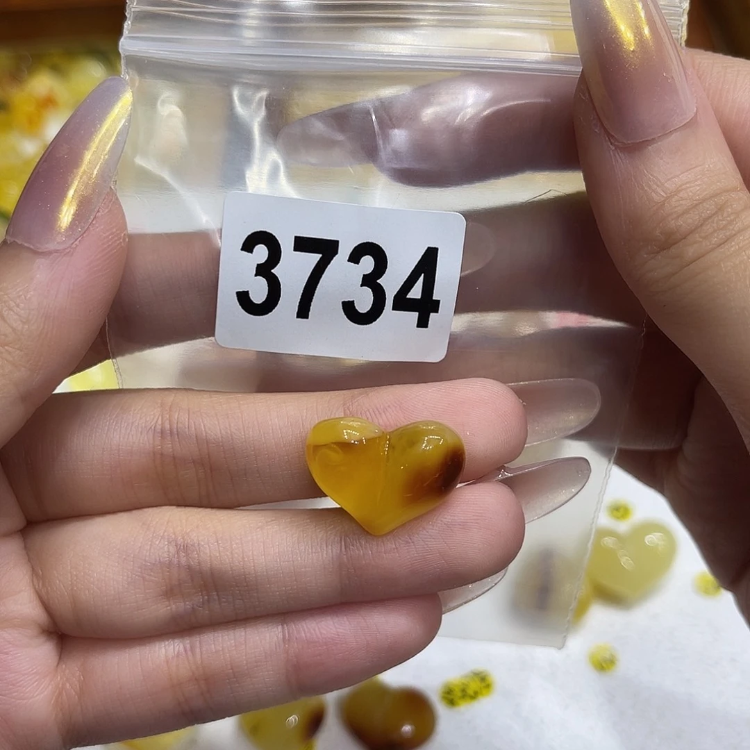 微***✘琥珀未镶嵌裸石蜜蜡