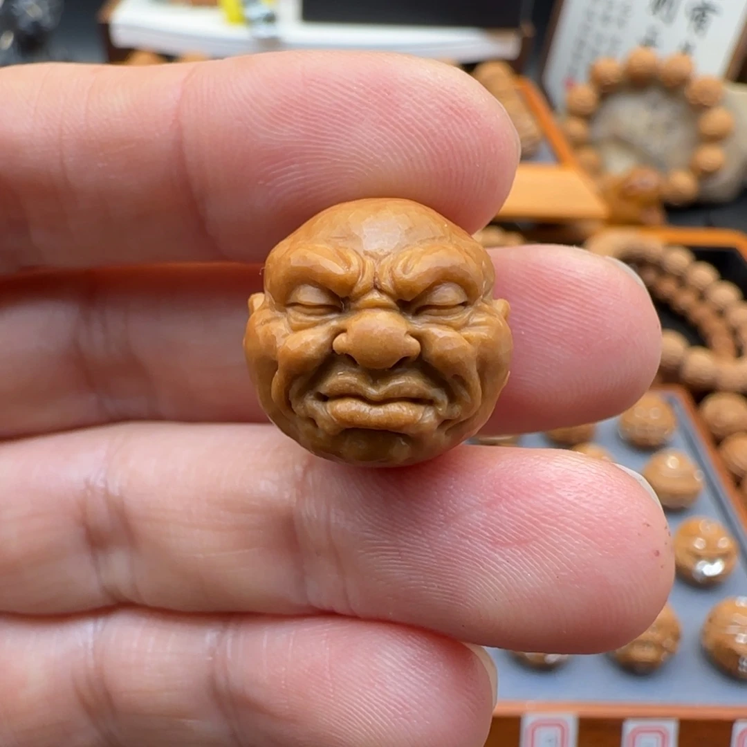 猴头核桃吊坠静思手工雕刻