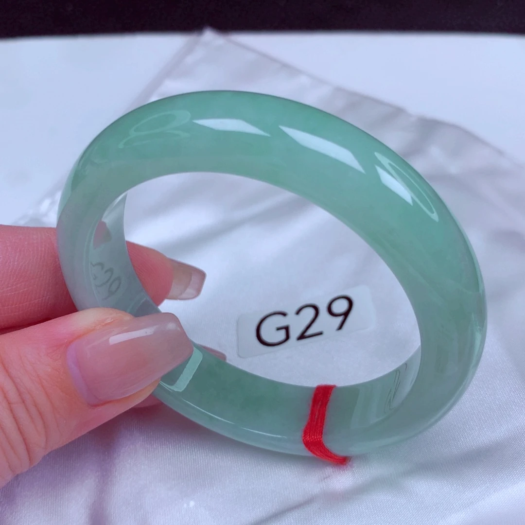 翡翠未镶嵌手镯手镯