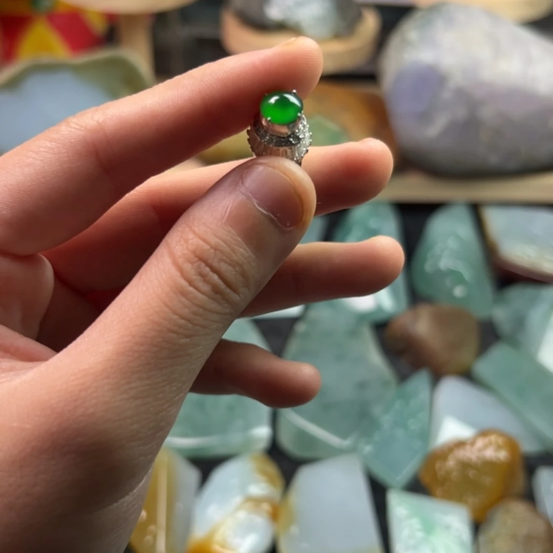 风***汀定制翡翠未镶嵌天然翡翠定制材料