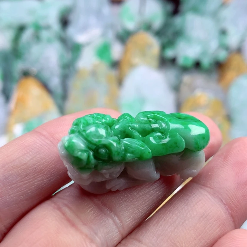 【闪购商品】翡翠吊坠(不含链)未镶嵌