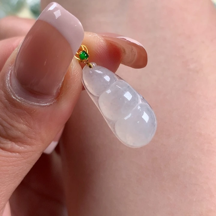 翡翠颈饰18K金镶嵌豆子