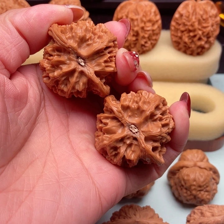 喜****苹果全42尺已打底…