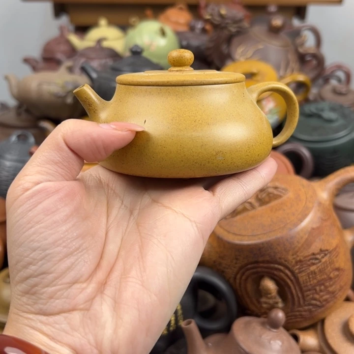 紫砂茶壶壶身蹭破