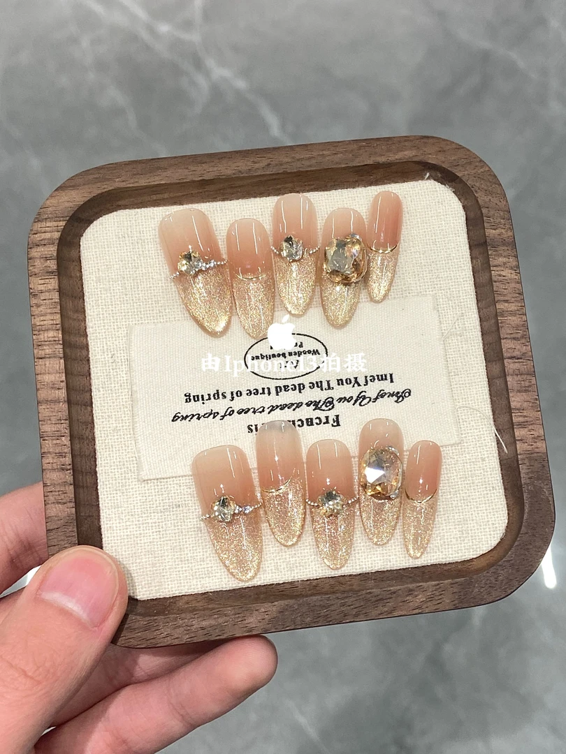 【鎏金岁月】一坨快乐的海绵 纯手工穿戴甲 完美主义慎拍