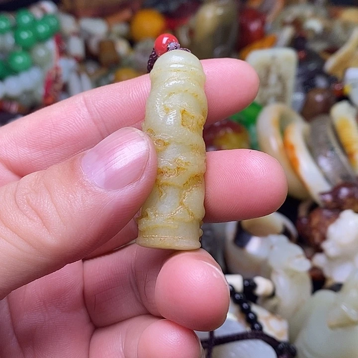 和田玉（糖玉）未镶嵌挂件