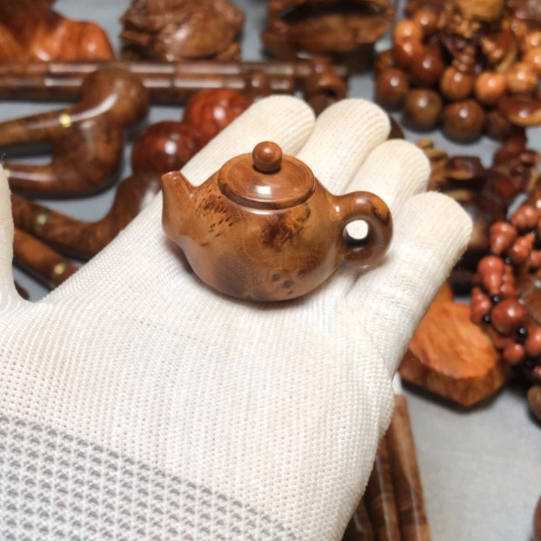 【闪购商品】木麻梨疙瘩火琉璃手把件