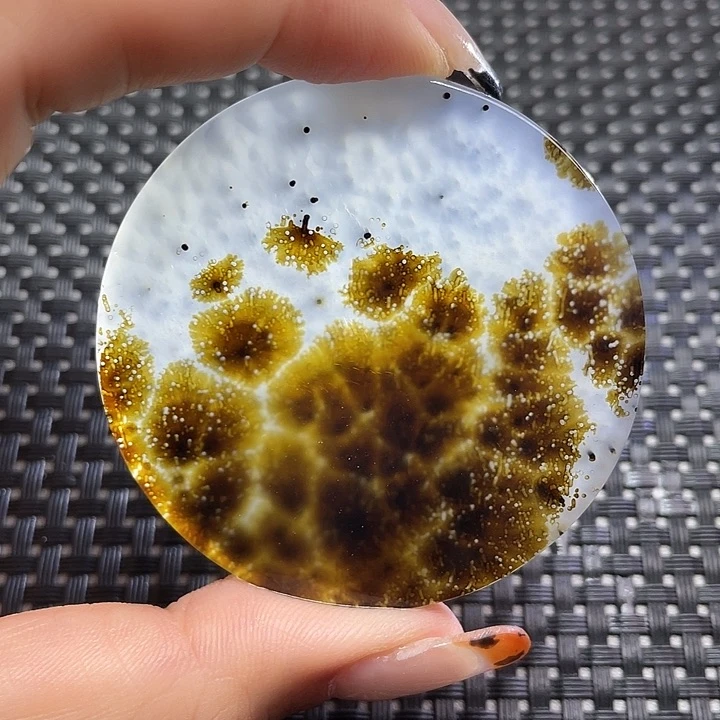 未镶嵌颈饰玛瑙/玉髓猎**哥