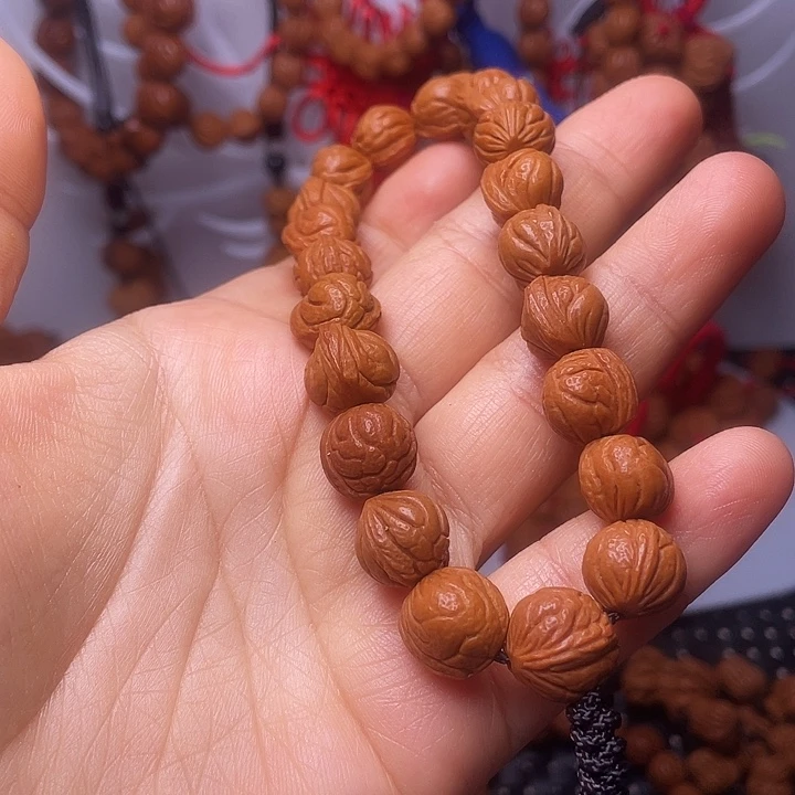 桃核吊坠龙纹桃枭