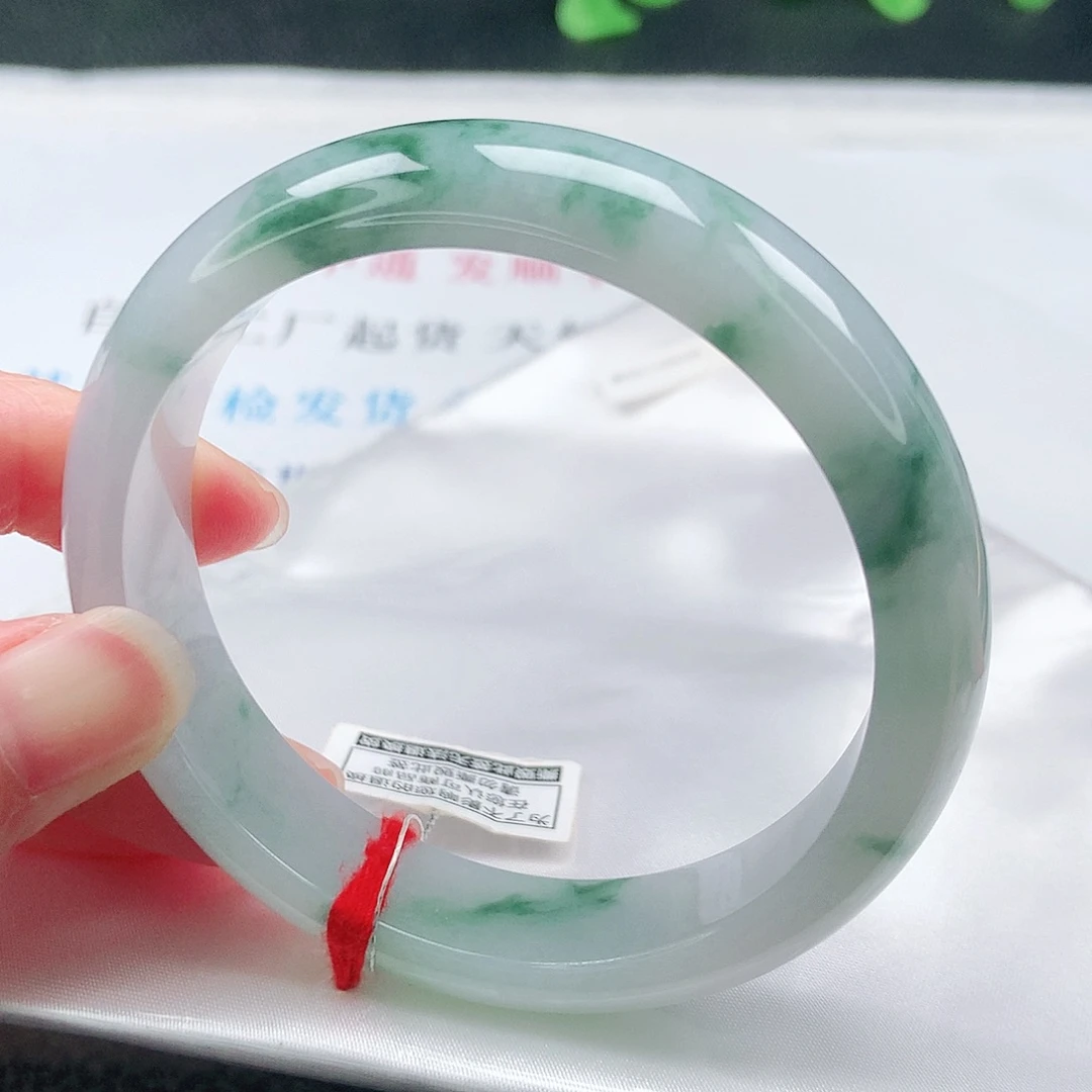 翡翠未镶嵌手镯57圈