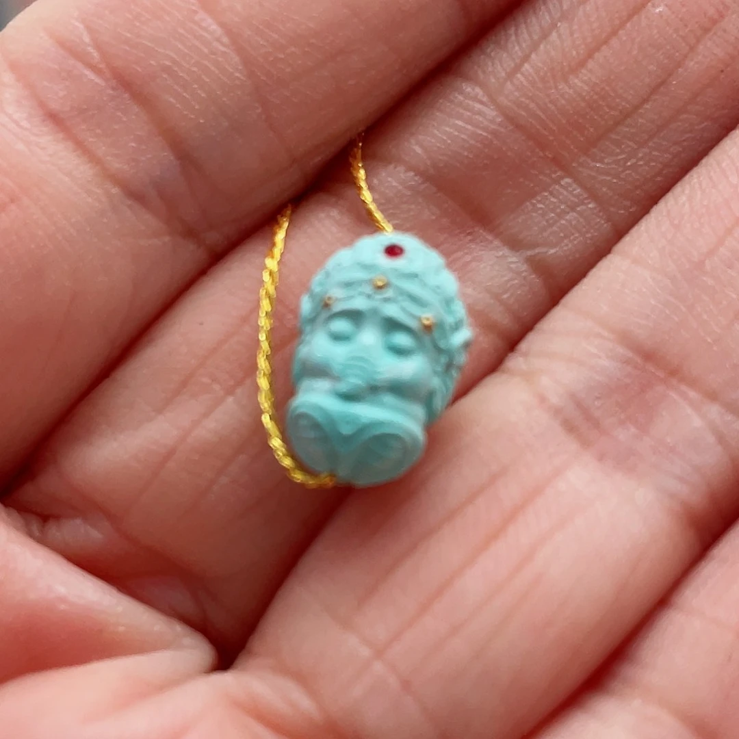 绿松石颈饰未镶嵌