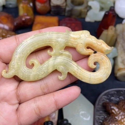 蛇纹石玉未镶嵌颈饰122