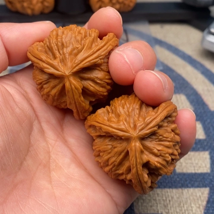 吊坠文玩核桃大****8三棱