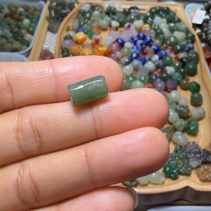 和田玉未镶嵌珠宝半成品