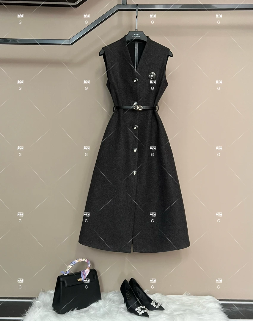 【WW】复古风显瘦默认款式连衣裙女装轻奢秋冬时尚 H-1796