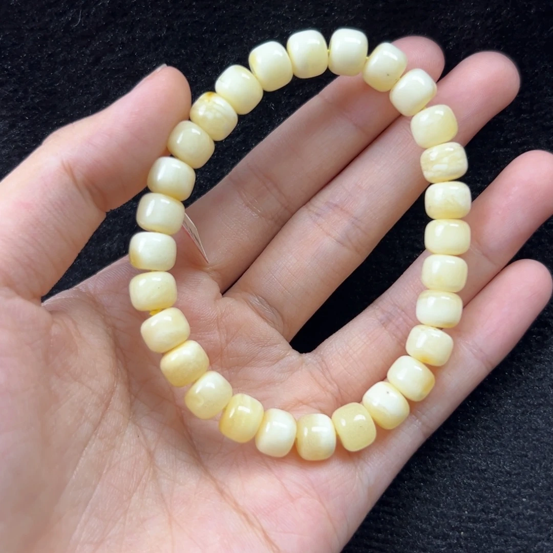 未镶嵌琥珀珠宝奇石