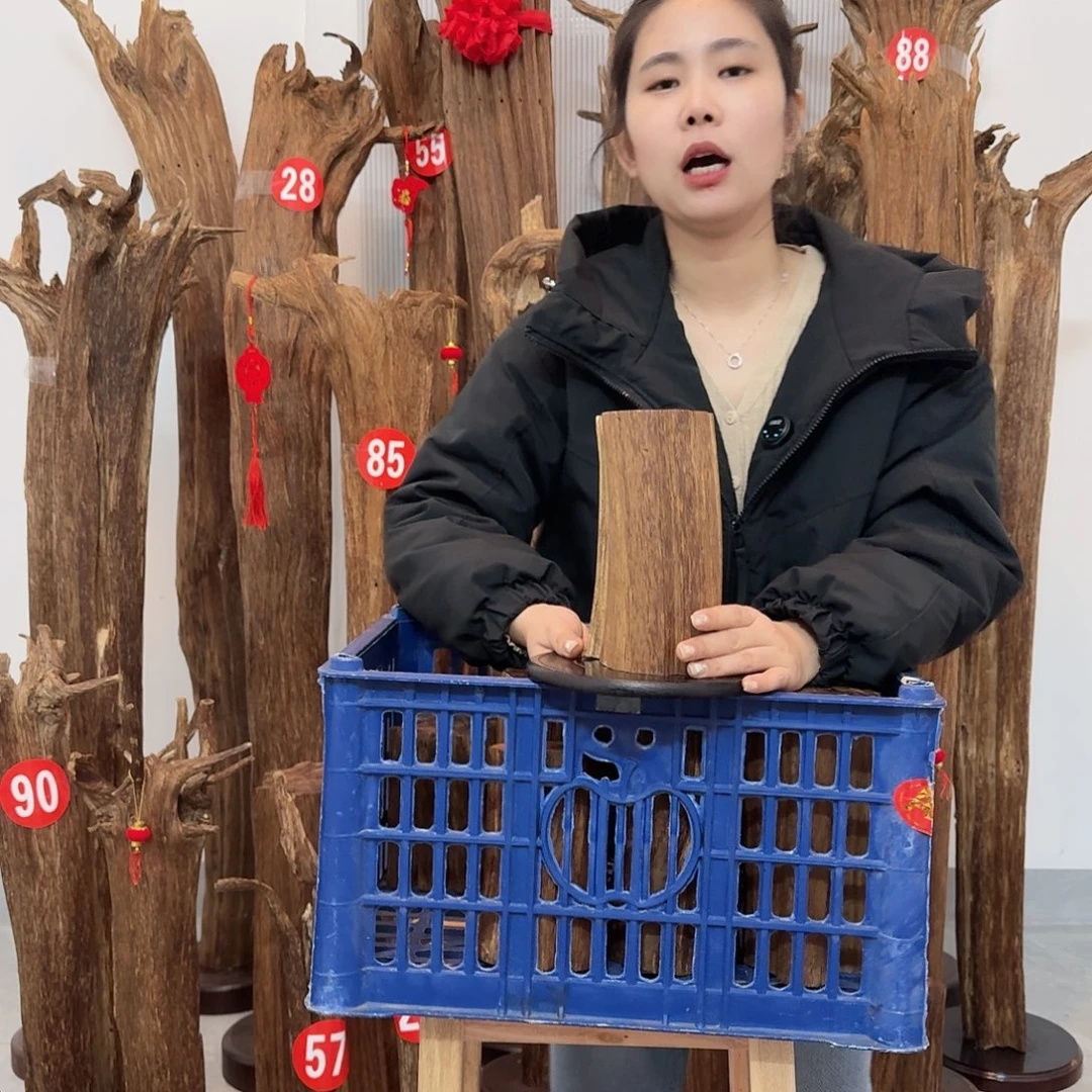 沉香碎屑沉香原材料