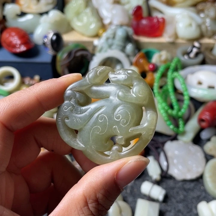 和田玉未镶嵌吊坠(不含链)