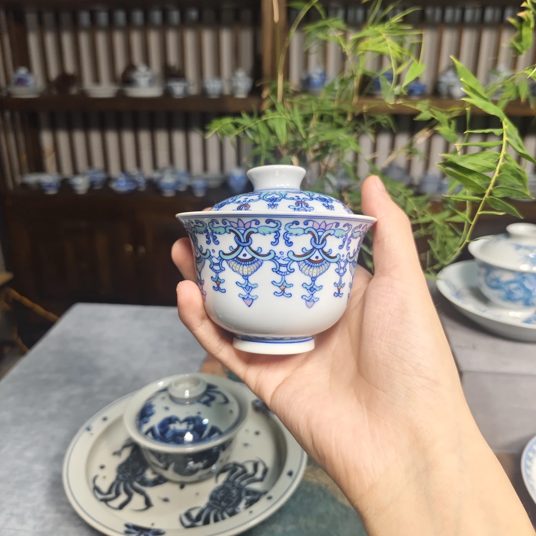 斗彩手绘大盖碗忍冬盖碗