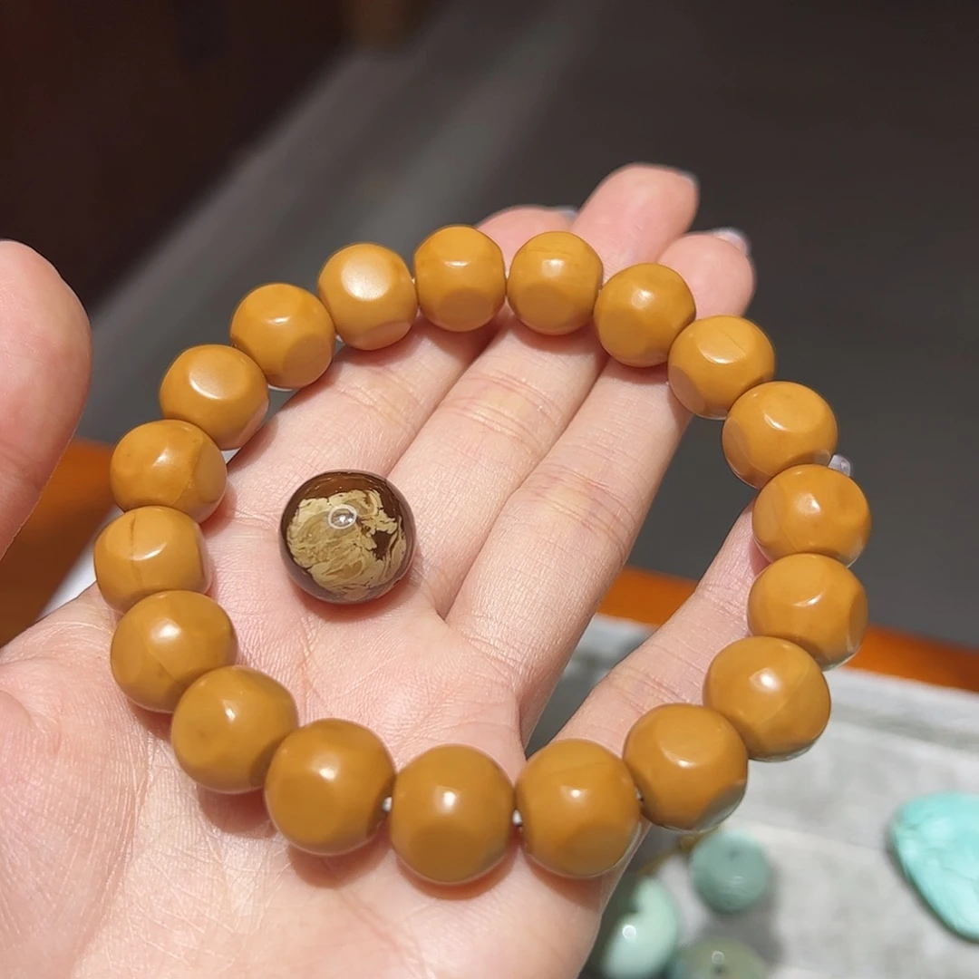 猴头核桃手串花****Y猴头