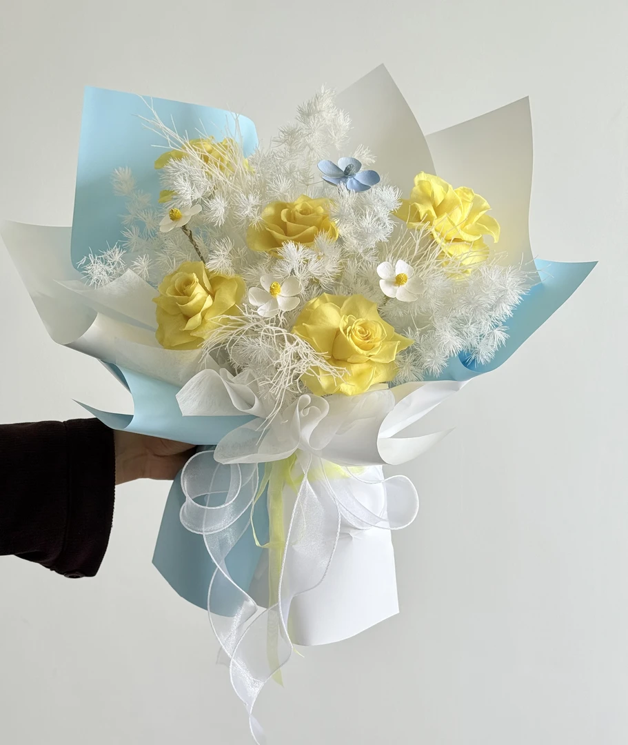 清新蓝黄撞色永生花束 | 点亮浪漫时刻