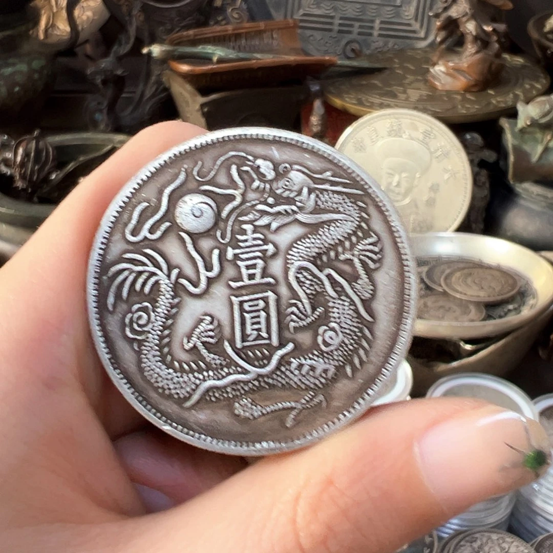 金属复古风格摆件